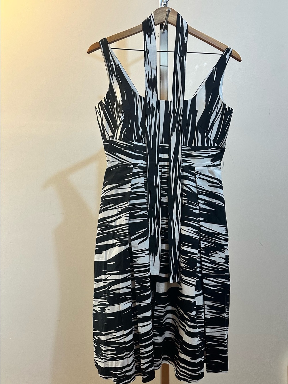 Cocktail party dress- 8P Calvin Klein